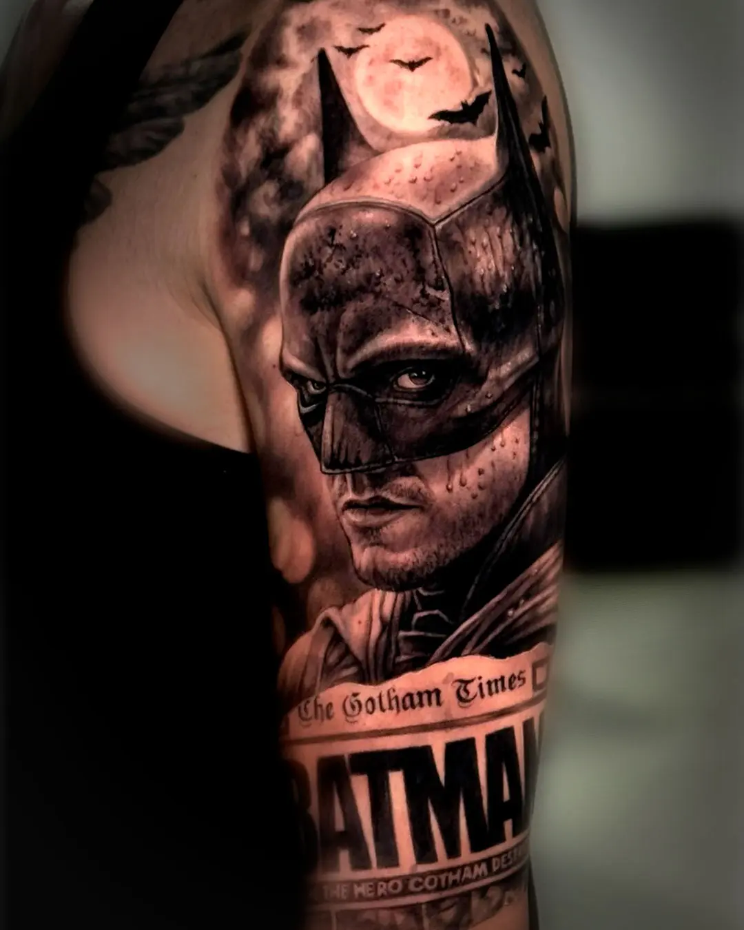 Tatuaje de realismo black and grey en InKuba
