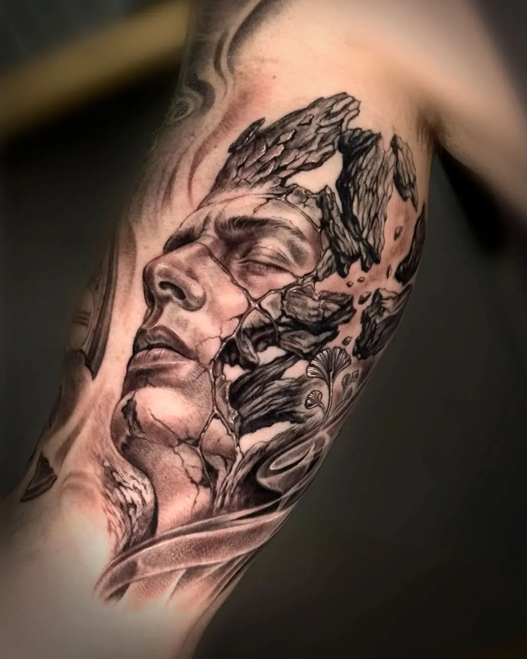 Rostro de piedra